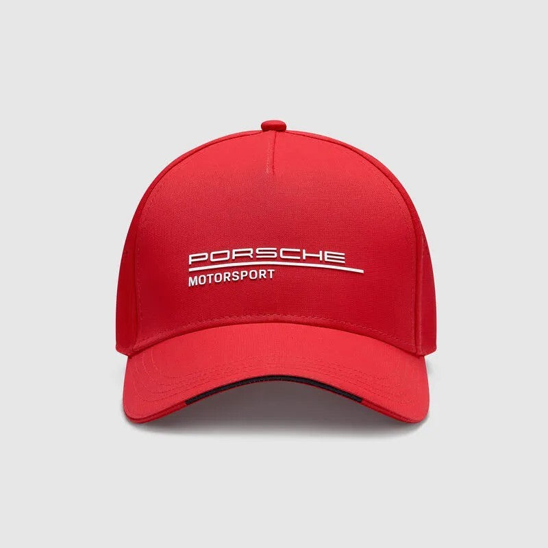 PORSCHE FW CAP ROJA 2026